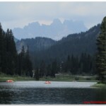 Lago di Misurina sullo sfondo il Monte Rudo