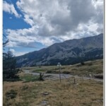 Sentiero verso l'Alpe di Monscera Sentiero verso l'Alpe di Monscera